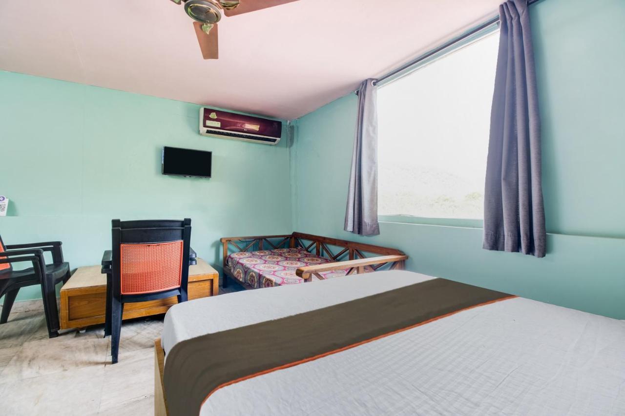 Collection O Palm Exotica Hotel Visakhapatnam Bagian luar foto