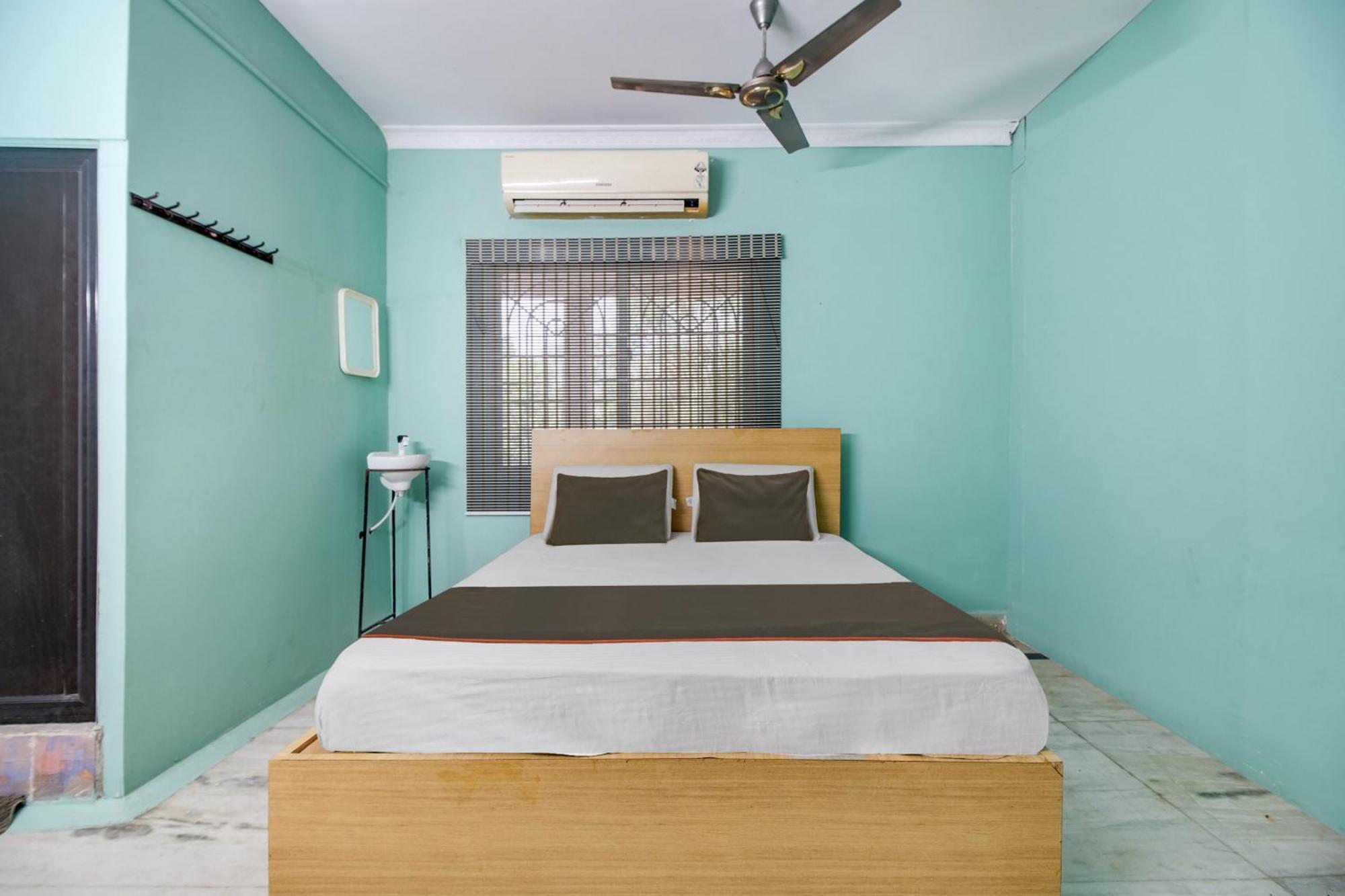 Collection O Palm Exotica Hotel Visakhapatnam Bagian luar foto